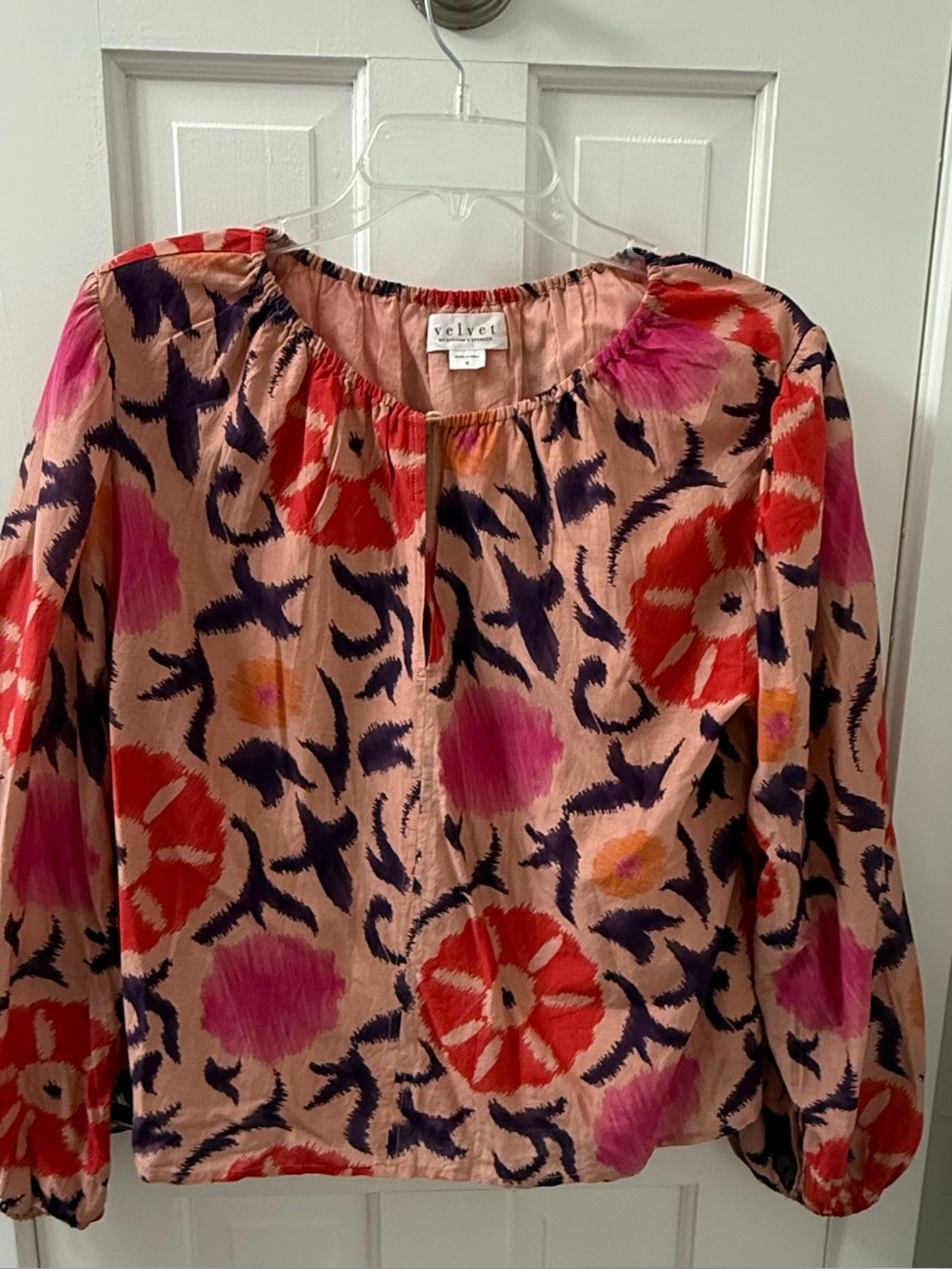 Designer Velvet Brand by Graham & Spencer Floral Peasant Blouse in Pink, Sz S